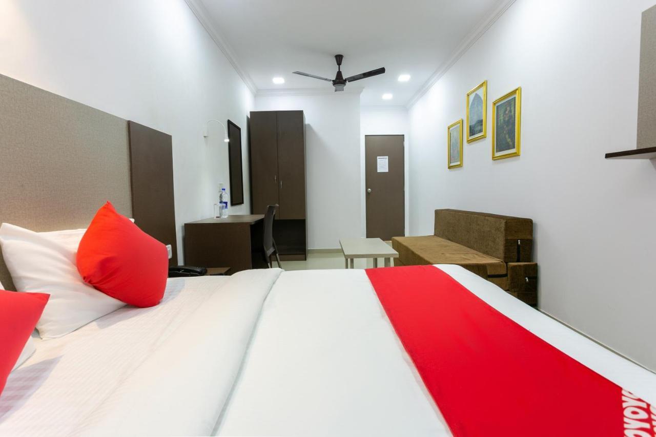 Collection O 74412 Ardaas Residency Hotel Mumbai Exterior photo